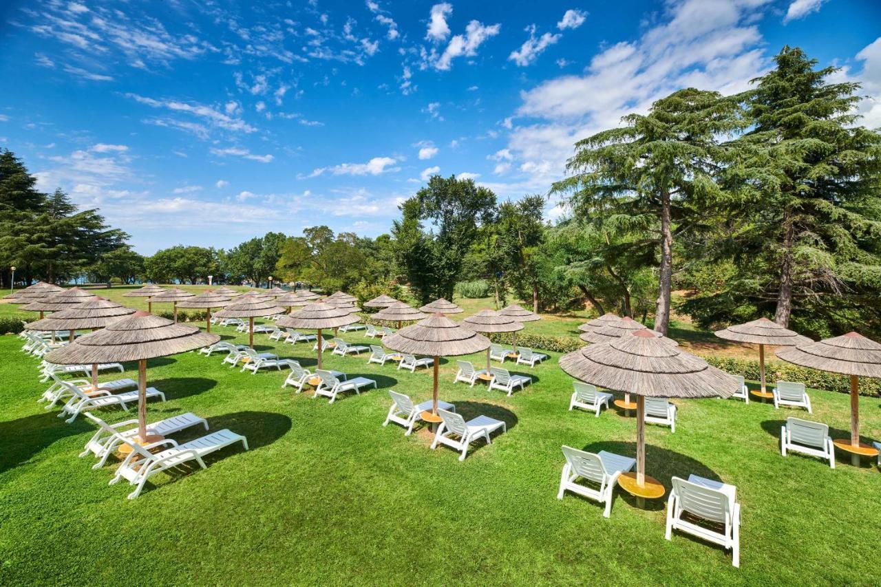 Hotel Mediteran Plava Laguna Porec Esterno foto