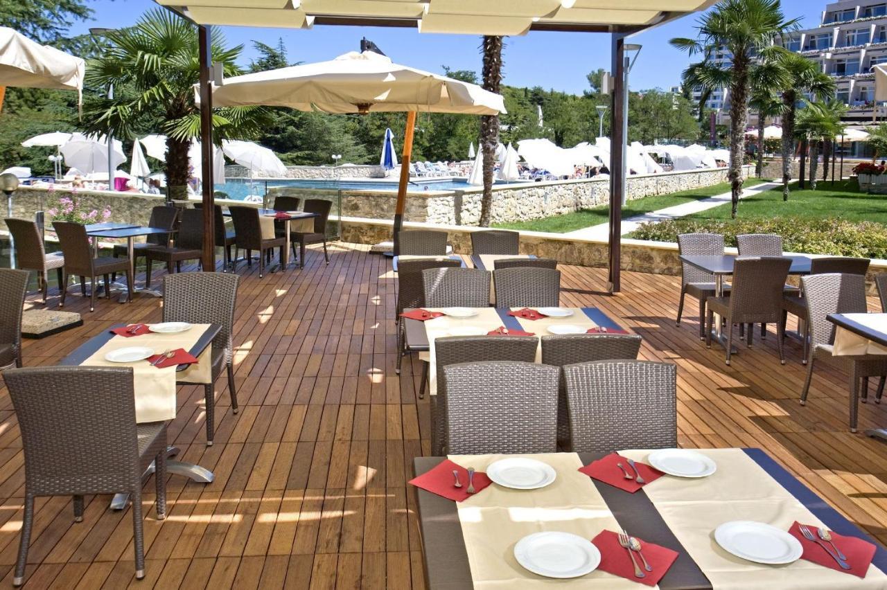 Hotel Mediteran Plava Laguna Porec Esterno foto